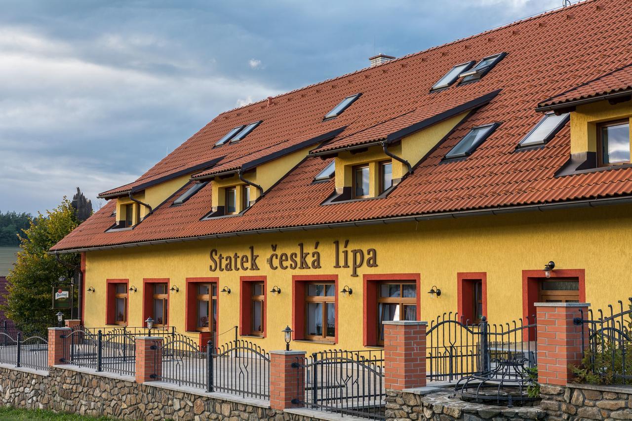 Отель Statek Ceska Lipa Myslovice Клатови Экстерьер фото
